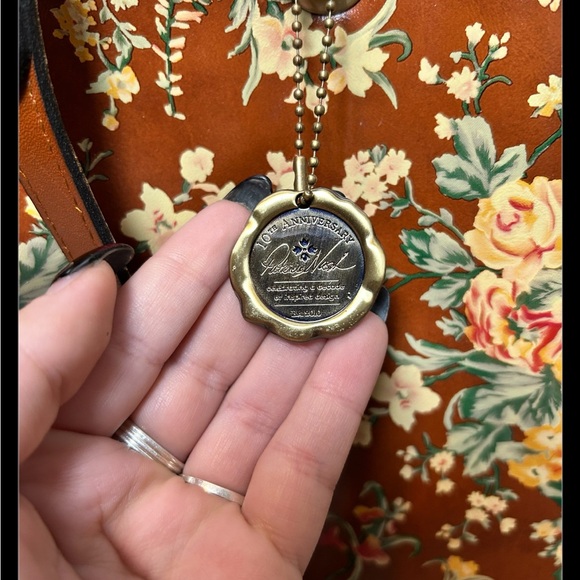 Patricia Nash Zancona Leather Botanical Garden Print Bamboo Handel Tote Bag NWOT - Picture 3 of 11